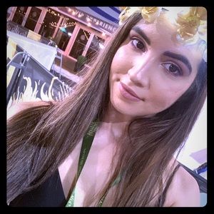 Meet your Posher, Brittany